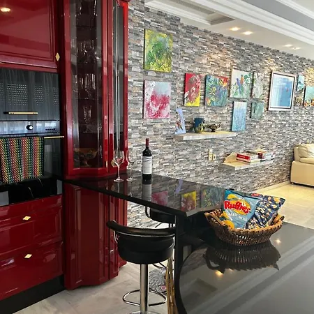 Apartment Art Deco Maisonette *