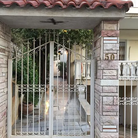 Art Deco Maisonette Apartment Athens